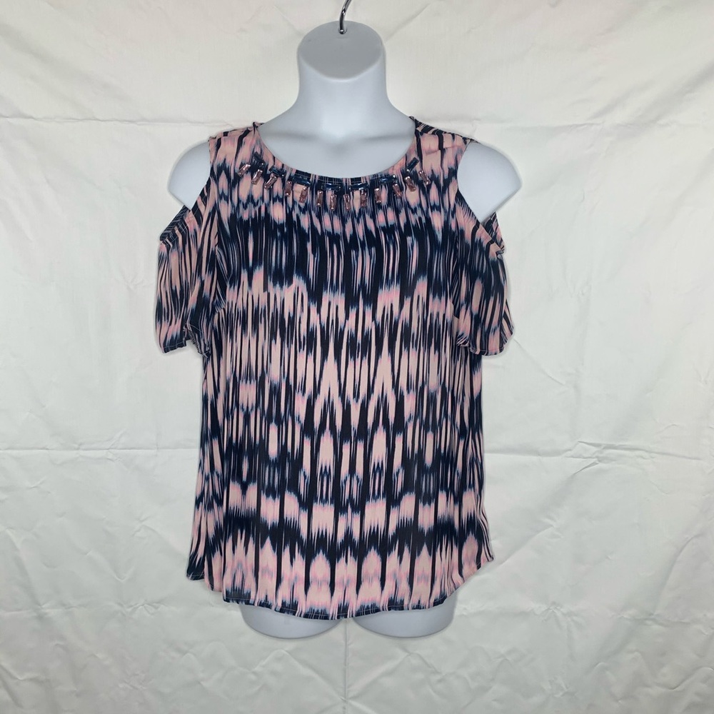 Blue and Pink splits Shoulder Shirt